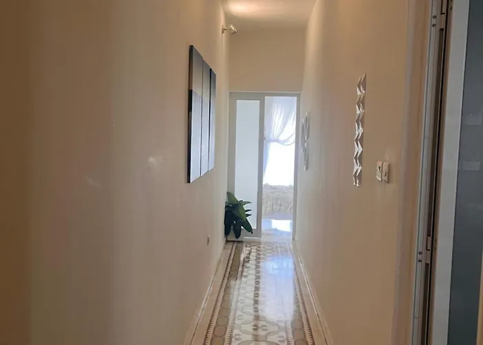 Cozy, Modern And Welcoming