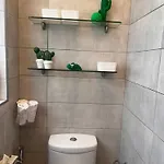 Cozy, Modern And Welcoming Lejlighed