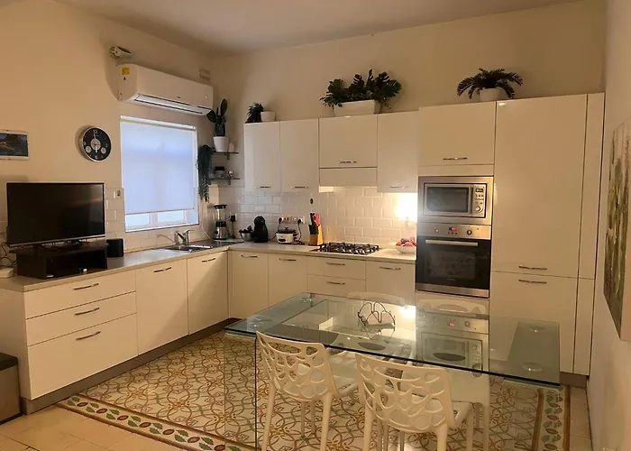 Cozy, Modern And Welcoming 아파트 *